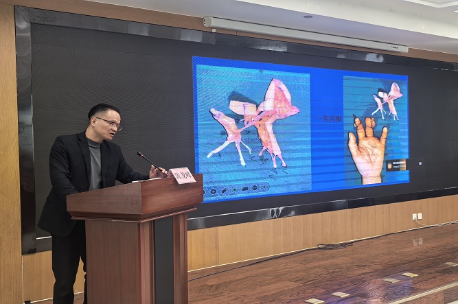 陈龙峰.jpg 陈龙峰.jpg